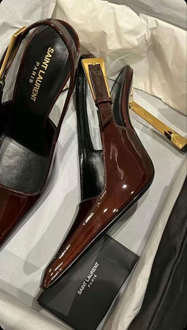 Saint Laurent Blade Slingback – Vernis bordeaux talon doré bout pointu